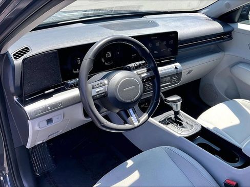 Certified 2024 Hyundai Kona SEL FWD image 9