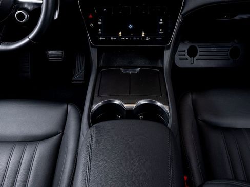 Used 2023 Maserati Grecale GT image 34