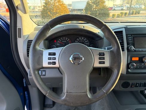 Used 2015 Nissan Frontier SV w/ SV Value Truck Package image 14