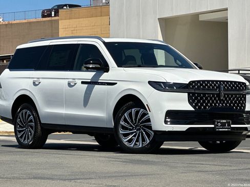 New 2026 Lincoln Navigator Black Label image 1