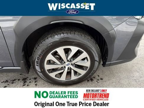 Used 2023 Subaru Outback Premium image 28
