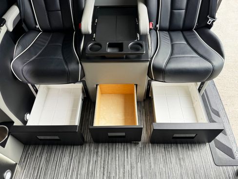 Used 2023 Mercedes-Benz Sprinter 3500 image 61