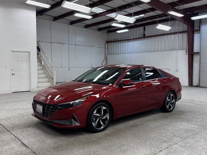 Used 2023 Hyundai Elantra Limited