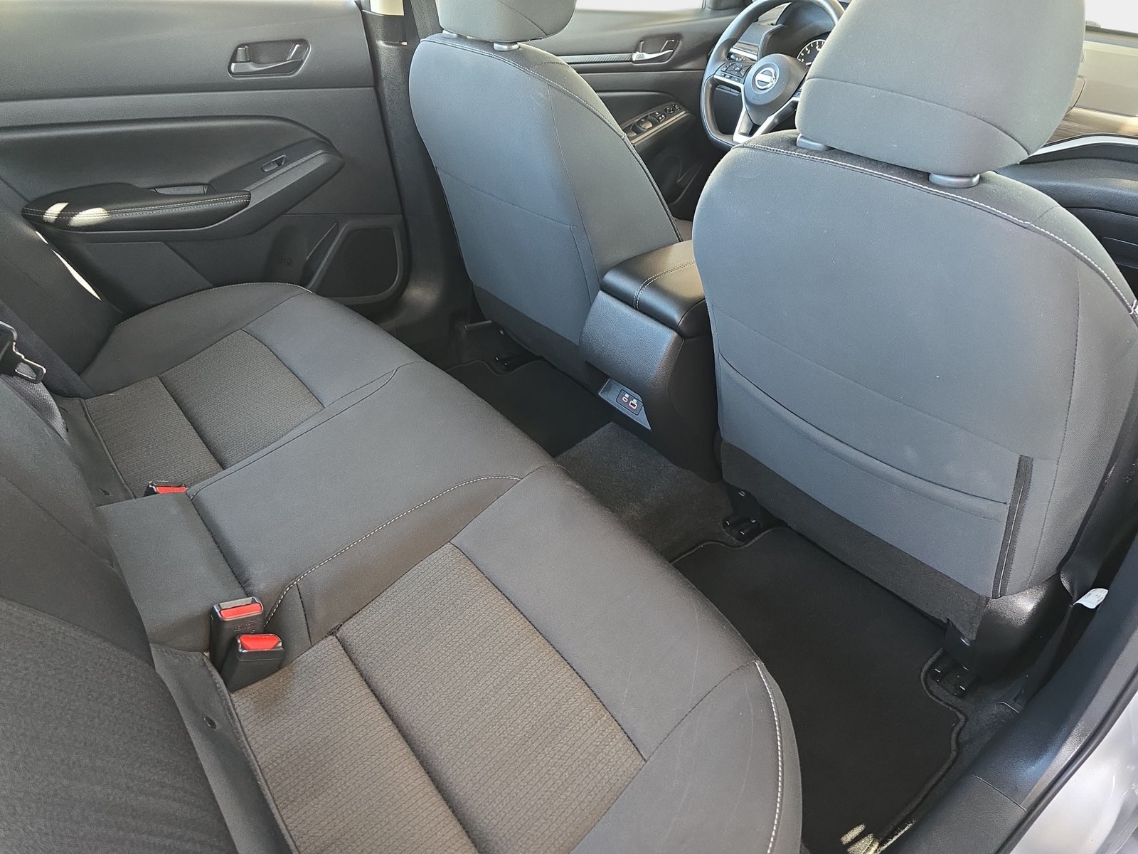 Used 2024 Nissan Altima 2.5 SV AWD/4WD image 13
