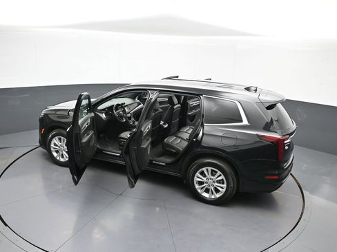 Used 2023 Cadillac XT6 Luxury image 46