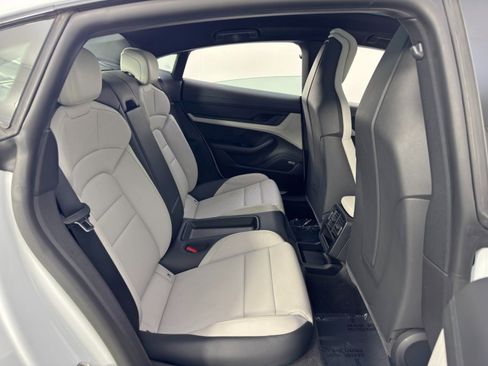 Used 2023 Porsche Taycan 4S w/ Premium Package image 41