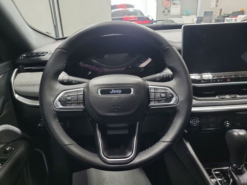 Certified 2023 Jeep Compass Latitude AWD/4WD image 29