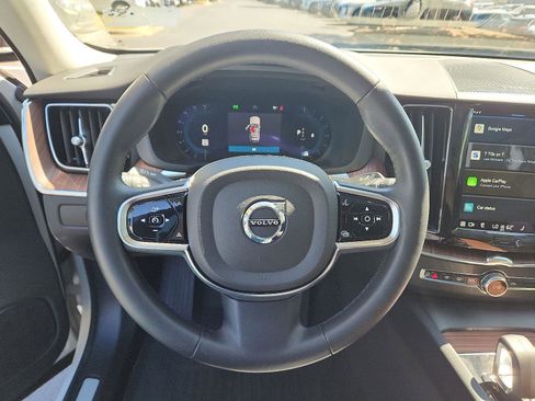 Used 2023 Volvo XC60 B5 Plus w/ Protection Package Premier image 19