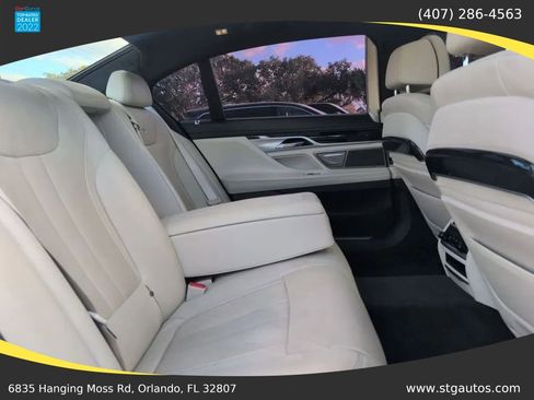 Used 2017 BMW 740i RWD image 28