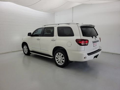 Used 2018 Toyota Sequoia Platinum RWD image 7