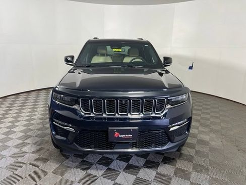 Used 2023 Jeep Grand Cherokee Limited w/ Luxury Tech Group II AWD/4WD image 2
