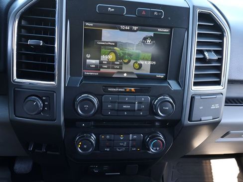 Used 2015 Ford F150 XLT w/ Equipment Group 302A Luxury AWD/4WD image 22