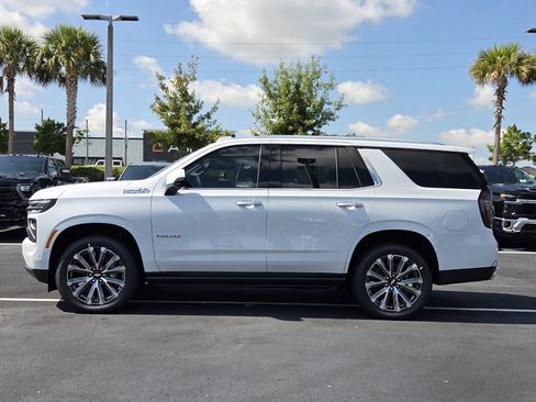 New 2026 Chevrolet Tahoe High Country AWD/4WD image 3
