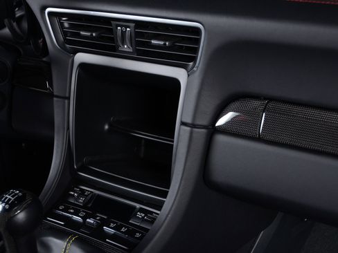 Used 2016 Porsche 911 R image 32