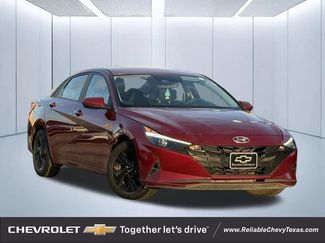 Used 2023 Hyundai Elantra SEL FWD video 1