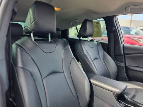 Used 2019 Toyota Prius Prime Advanced image 11