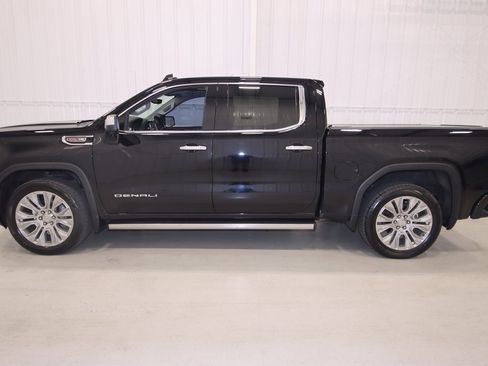 Used 2022 GMC Sierra 1500 Denali w/ Denali Reserve Package image 7