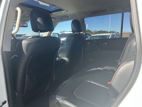 Used 2018 Nissan Armada SL w/ Premium Package image 8