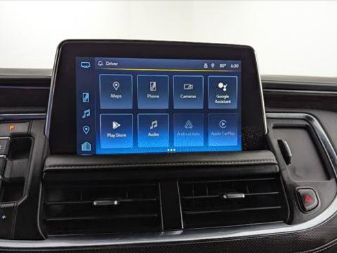 Used 2023 Chevrolet Suburban Premier image 28