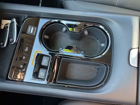 Used 2025 Nissan Murano SV image 18