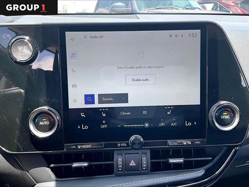 Used 2025 Lexus NX 250 FWD w/ Towing Package (2000 Lbs) image 32