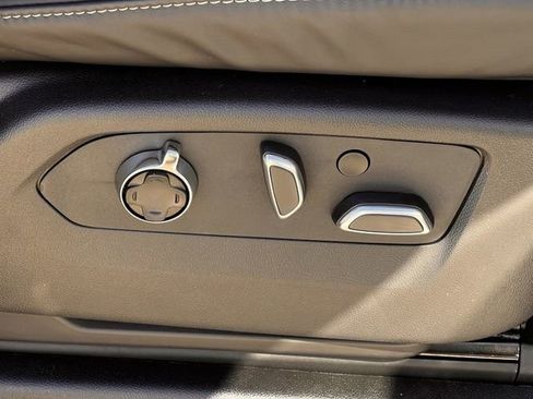 New 2026 Cadillac Escalade ESV Platinum Sport w/ LPO, ONYX Package AWD/4WD image 24