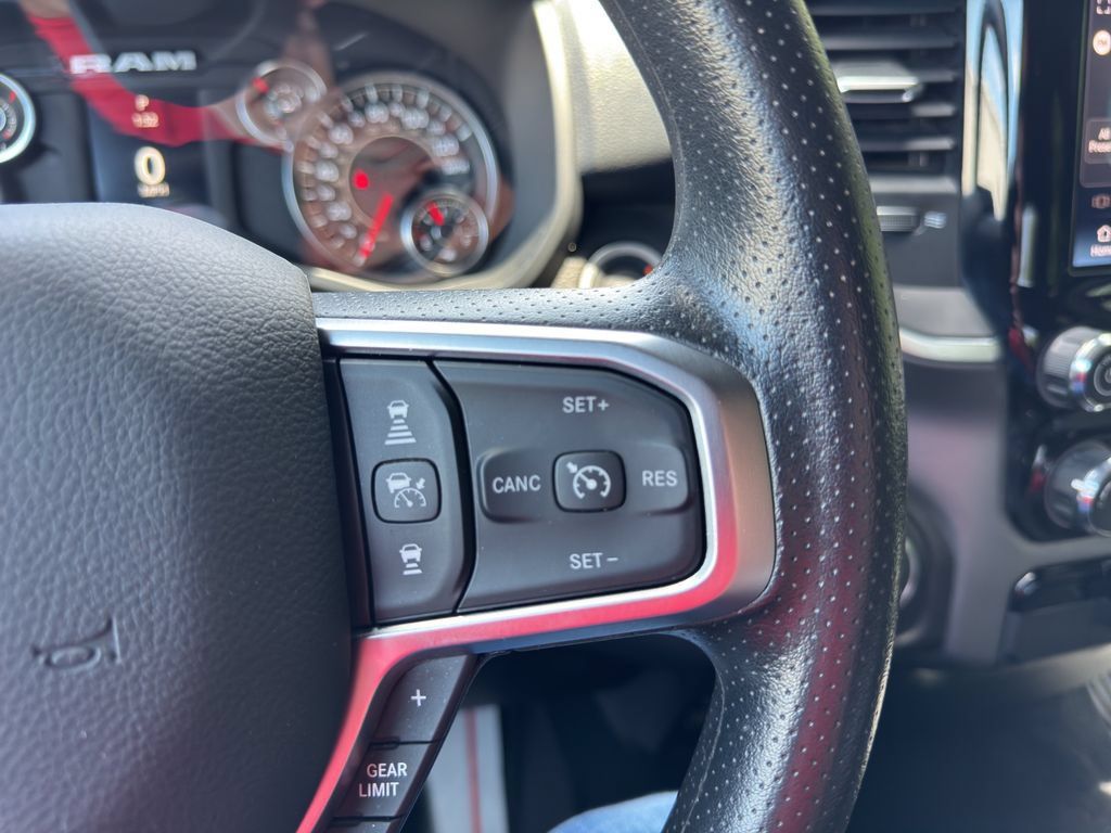 Used 2025 RAM 1500 Big Horn RWD image 27