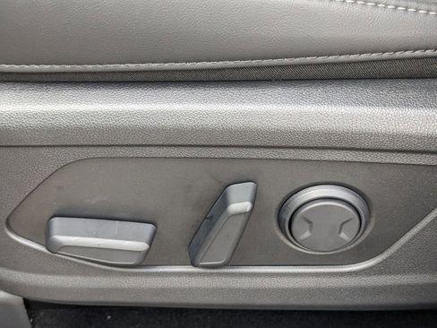 Used 2023 Kia Sorento EX w/ Panoramic Sunroof Package image 15