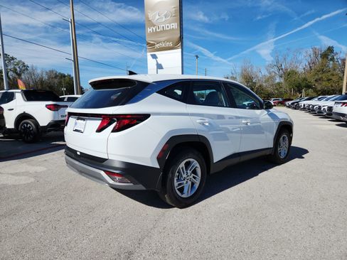 New 2026 Hyundai Tucson SE image 3