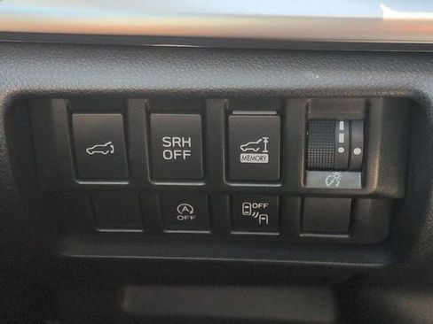 Used 2023 Subaru Forester Premium AWD/4WD image 20