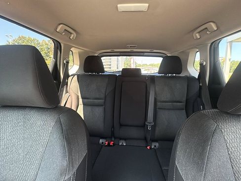 Certified 2025 Nissan Rogue SV AWD/4WD image 34