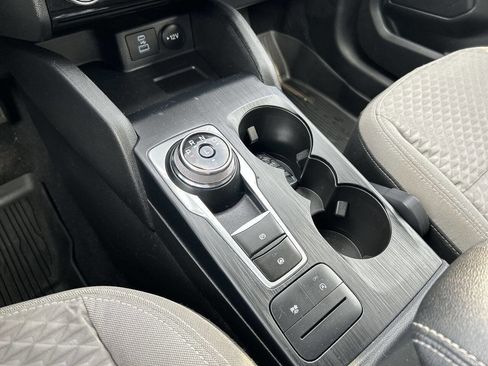 Used 2022 Ford Escape SE w/ Convenience Package image 19