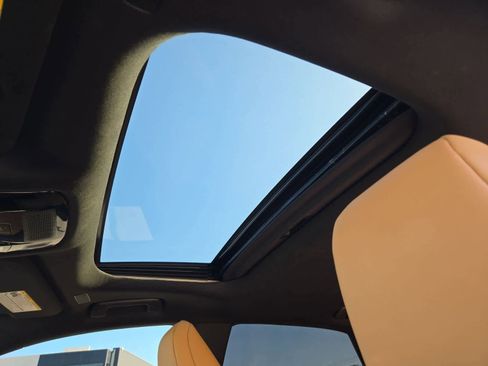 Used 2024 Lexus RX 350 Premium image 18