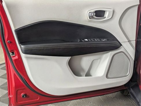 Used 2018 Jeep Compass Latitude w/ Popular Equipment Group image 13