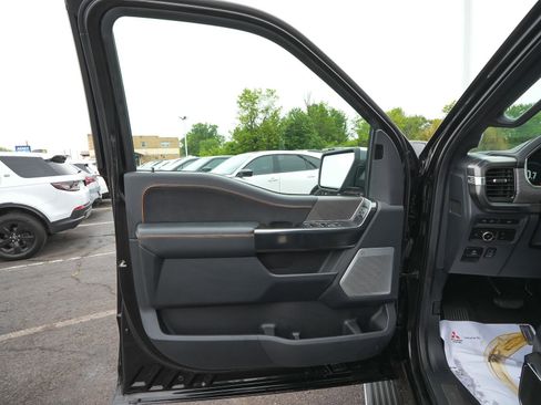 Used 2023 Ford F150 Platinum AWD/4WD image 9