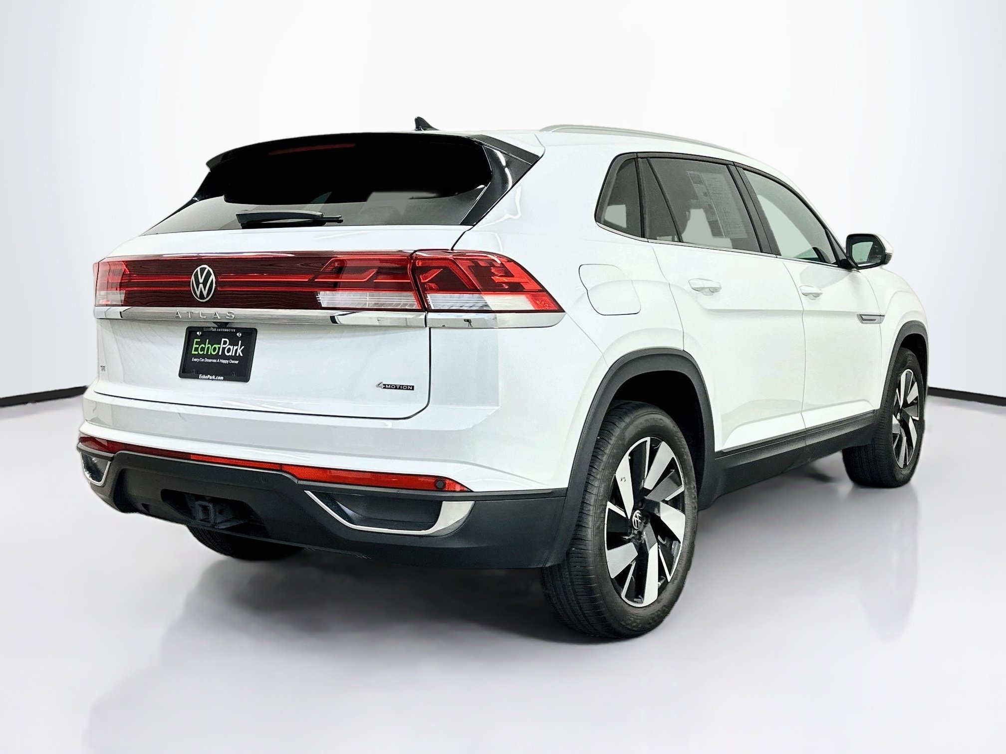 Used 2024 Volkswagen Atlas Cross Sport SE AWD/4WD image 9