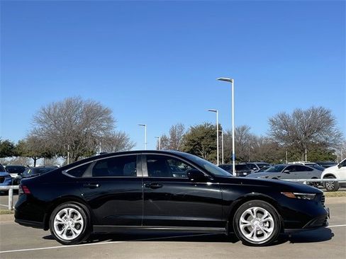 Certified 2025 Honda Accord LX image 3