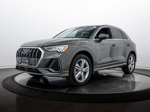 Certified 2023 Audi Q3 2.0T Premium Plus w/ Premium Plus Package image 7