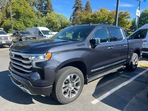 Used 2023 Chevrolet Silverado 1500 High Country w/ Technology Package AWD/4WD image 1