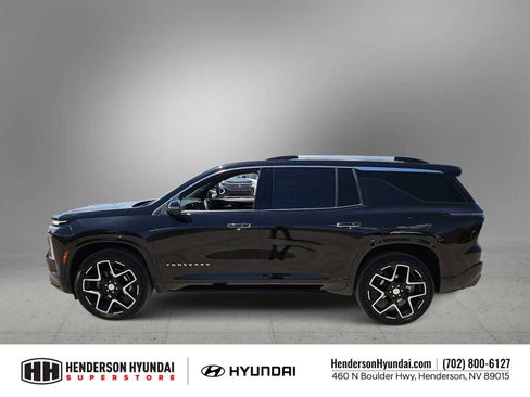 Used 2025 Chevrolet Traverse High Country FWD image 5