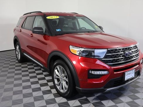 Used 2023 Ford Explorer XLT w/ Equipment Group 202A image 1