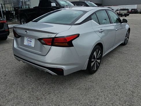 Used 2019 Nissan Altima 2.5 SV FWD image 7