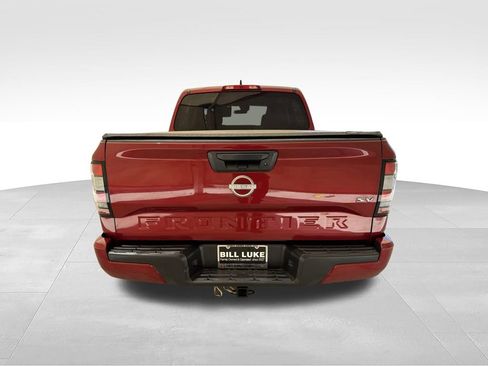 Used 2022 Nissan Frontier SV RWD image 7