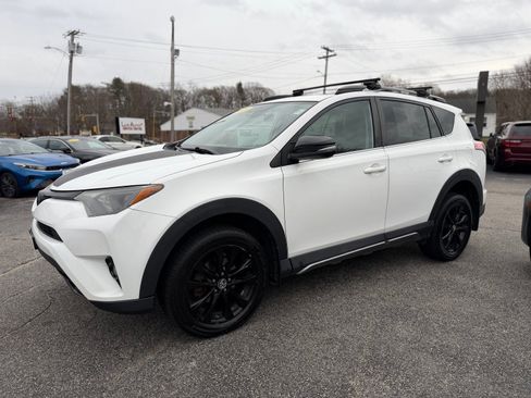 Used 2018 Toyota RAV4 Adventure image 5