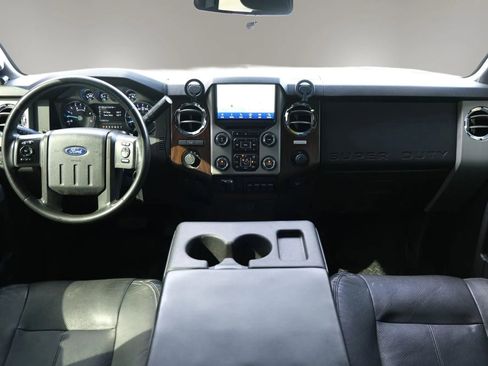 Used 2015 Ford F350 Lariat w/ Lariat Interior Package image 34