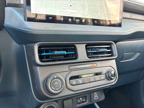 New 2025 Ford Maverick Lobo image 32