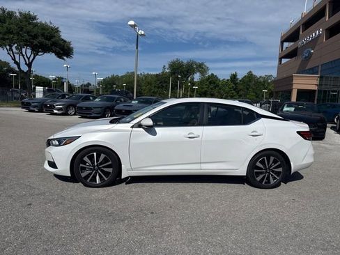 Used 2023 Nissan Sentra SV w/ SV Premium Package FWD image 2