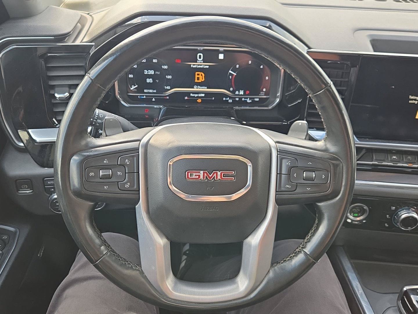 Used 2023 GMC Sierra 1500 SLT w/ SLT Premium Package AWD/4WD image 18