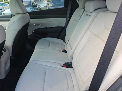 Used 2025 Hyundai Tucson Limited AWD/4WD image 18
