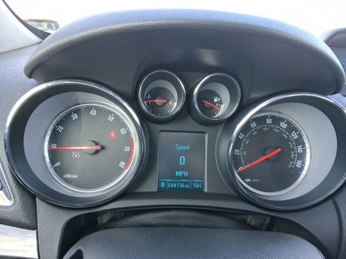 Used 2015 Buick Encore Premium image 18